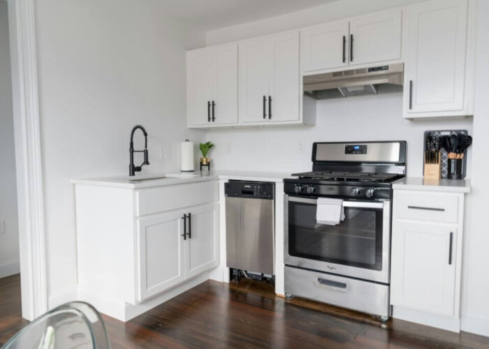 luxluk-kitchen-refacing-rental