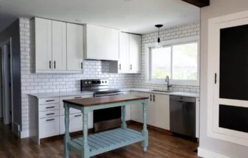 Fast turn around time to install, we pick up your dream kitchen and install it with or without addons, hasslefree!